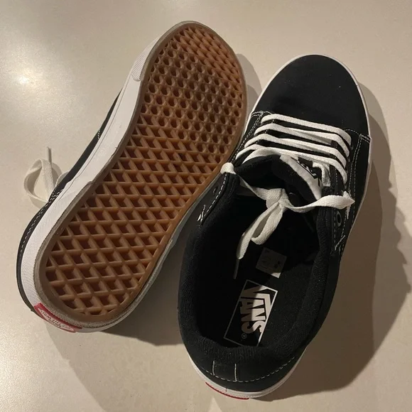 Van’s Men Seldan Skate Sneakers - Picture 5 of 5